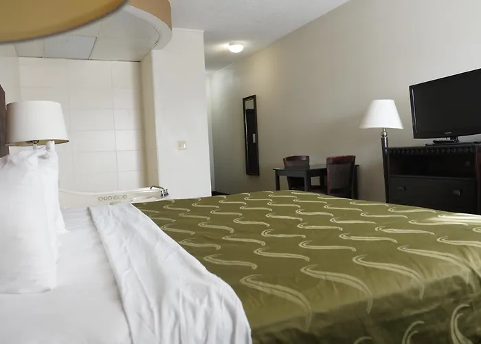 American Inn & Suites