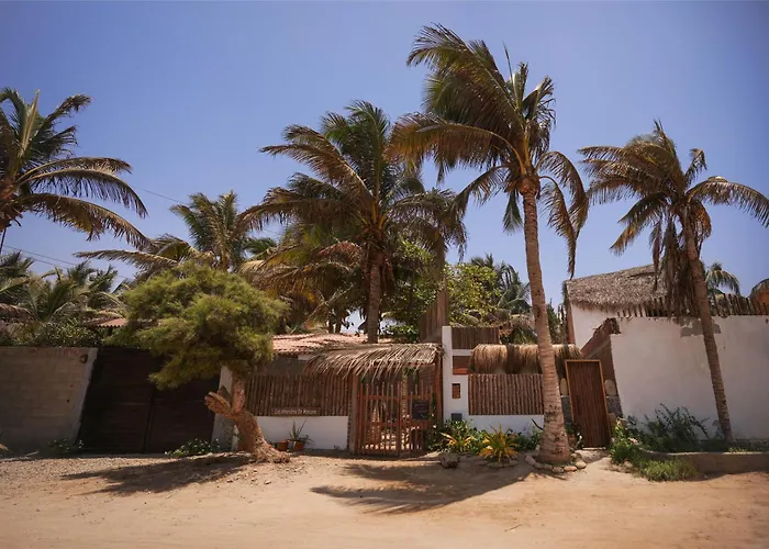 Los Almendros De Mancora
