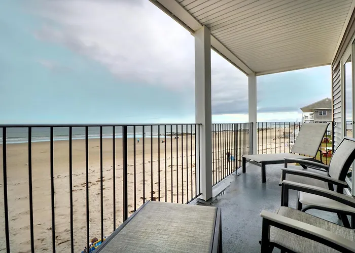 Atlantic Oceanfront Hotel, Wells Beach