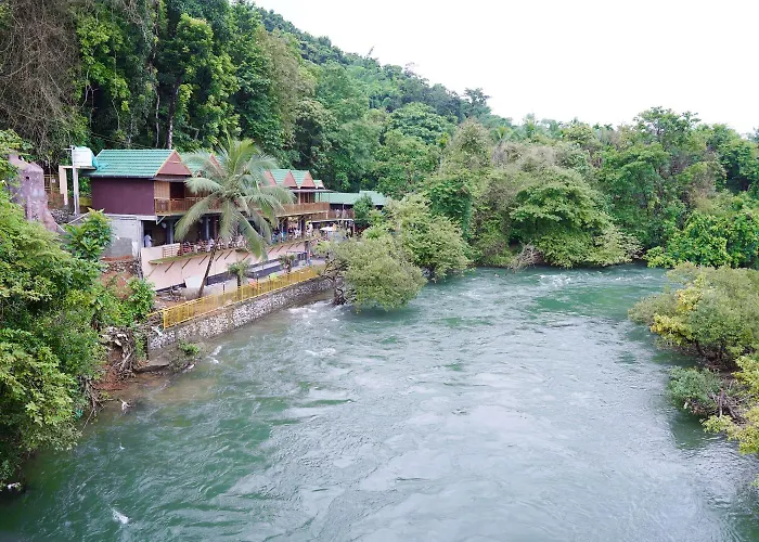 Mazhavilkadu Forestresort & Restaurant