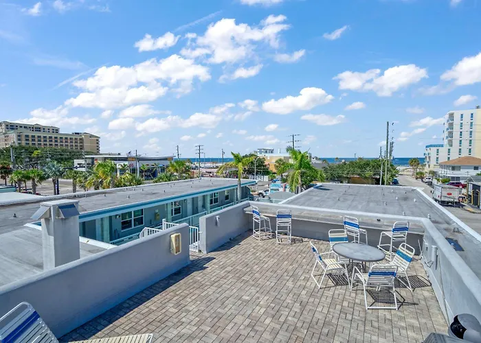Camelot Beach Suites