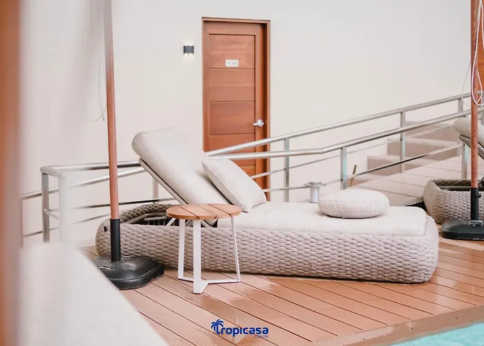 Tropicasa Hotel