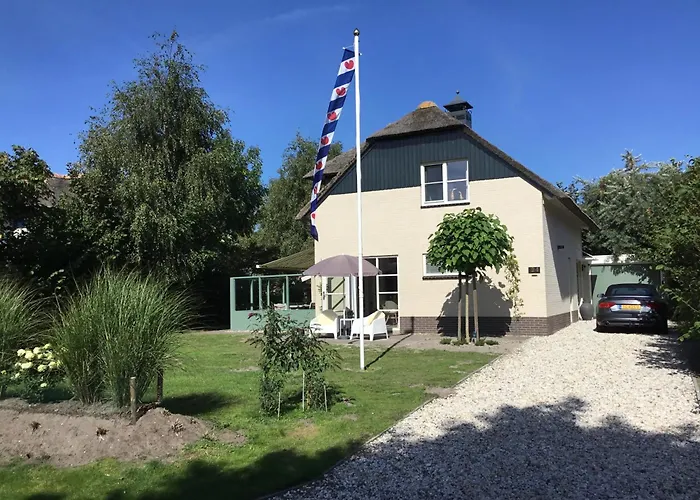 Duinvilla met sauna en whirlpool