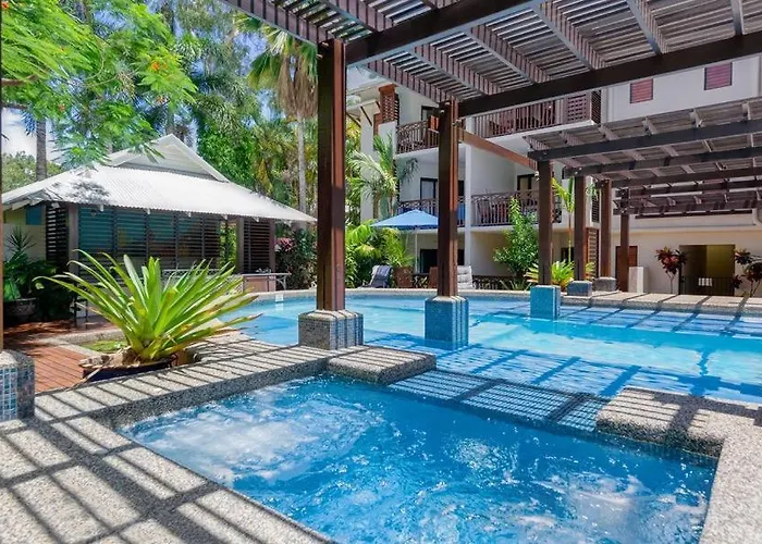 Charming 1 Bedroom Apt - Close To Town & Beach