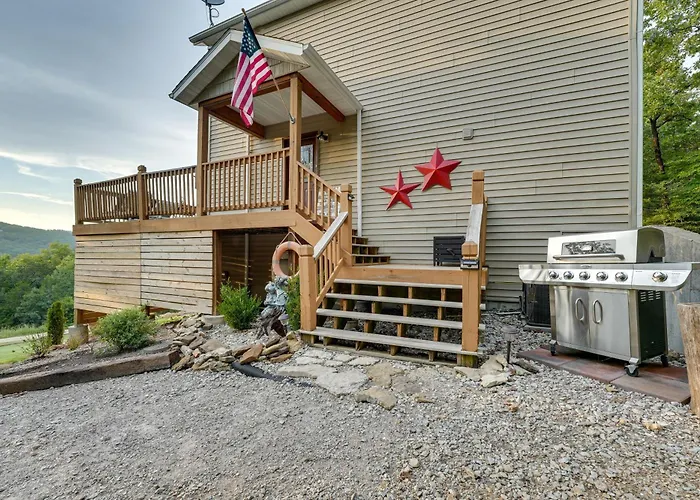 Hot Tub & Fire Pit! Lake-View Home In Blue Eye