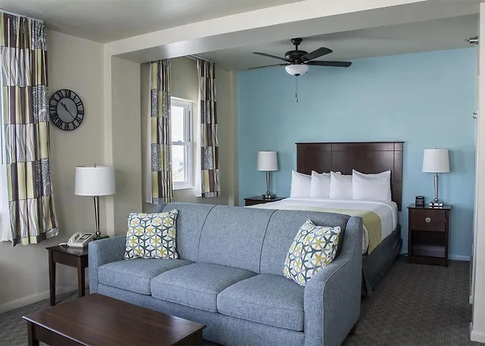 Palm Pavilion Inn