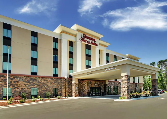 Hampton Inn & Suites By Hilton Southport
