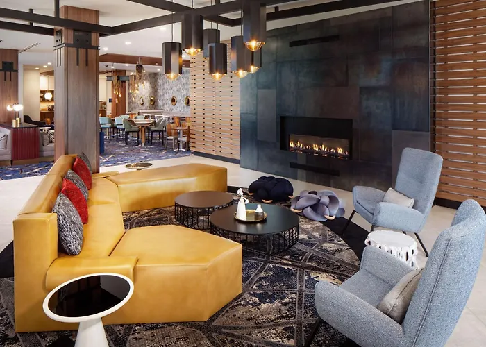 Hampton By Hilton At The Boston Seaport District