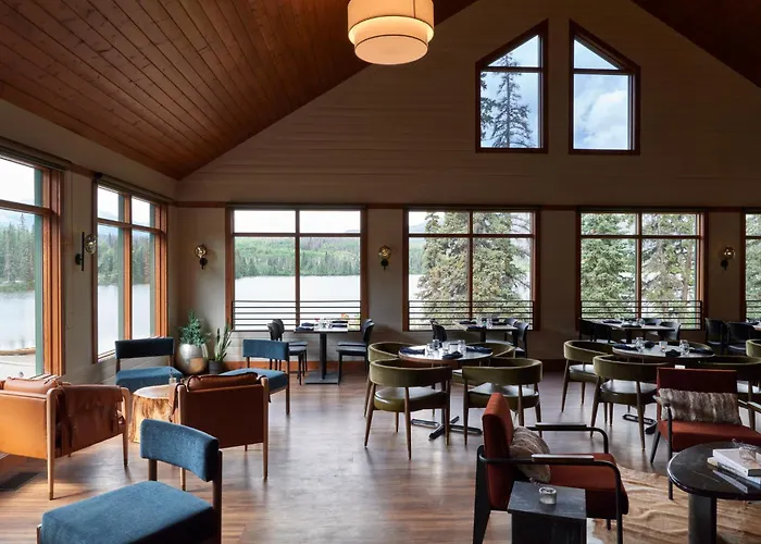 Pyramid Lake Lodge