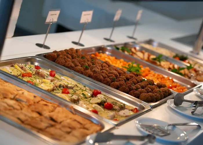 Bitzaro Grande Hotel & Suites