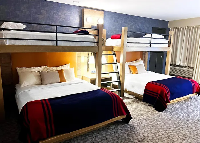 Riverhouse Lodge