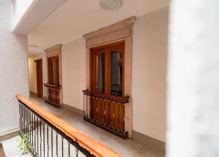 Hotel Santiago De Compostela - Guadalajara Centro Historico