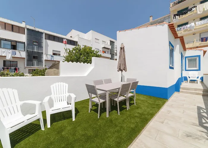 Patio C'Un Casinhas