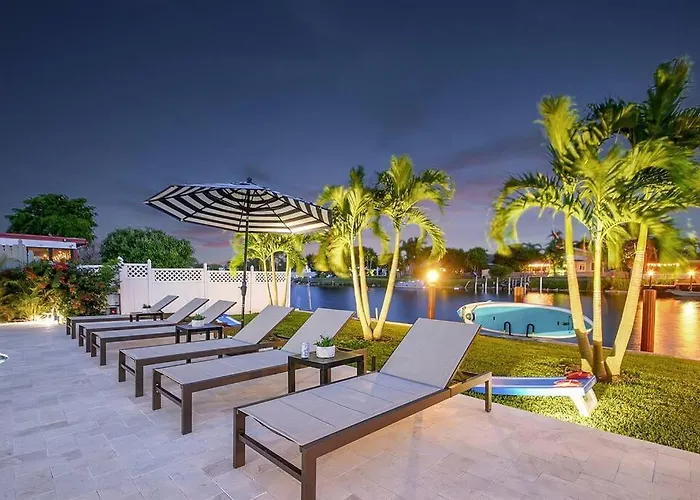 Tropical Palms House