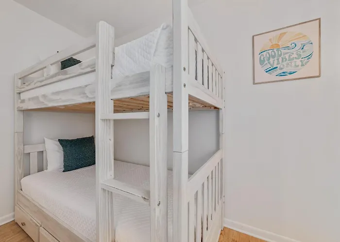 Island Sunrise Unit 561