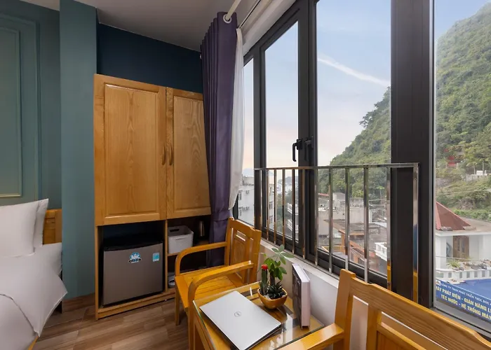 Cat Ba Xanh Spring Garden Hotel