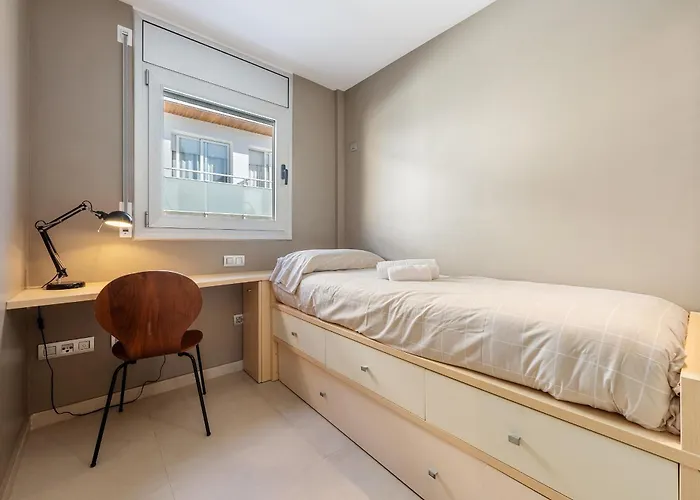 Hauzify I Apartaments La Martina