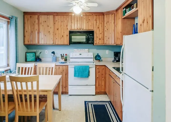 Beach Club Of Oscoda Beach House On Lake Huron