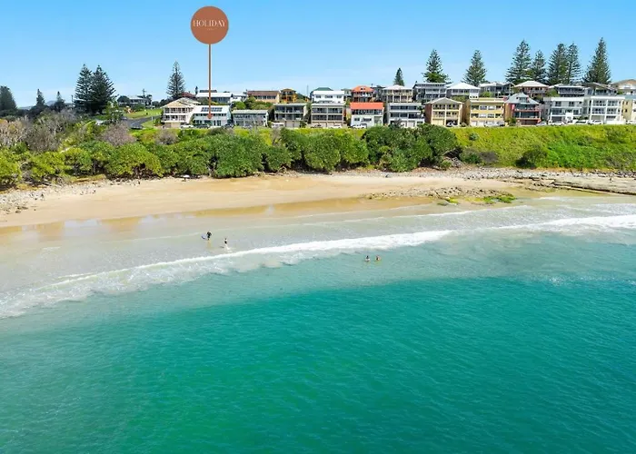 Como - Views Over Convent Beach - Holiday Yamba