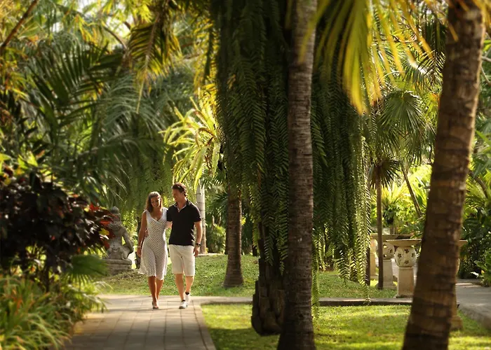 Puri Santrian Beach Resort And Spa