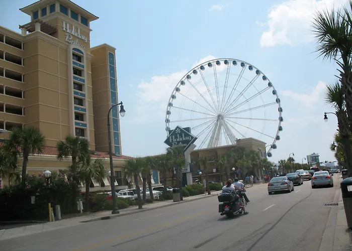 Holiday Pavilion Resort On The Boardwalk