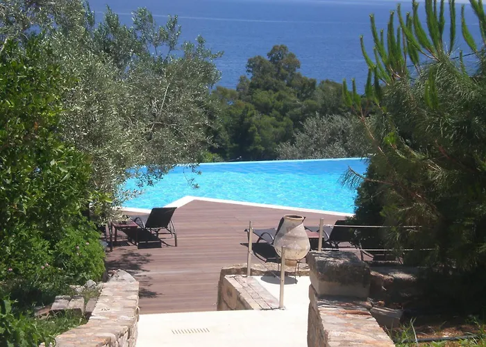 Yialasi Hotel