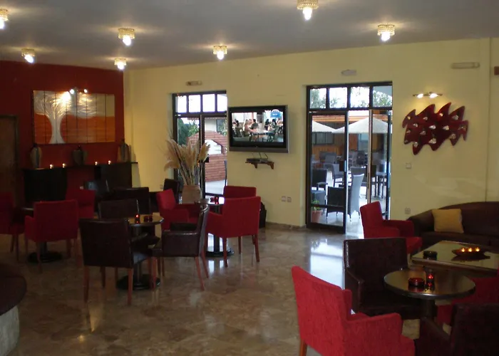 Vallian Village Hotel