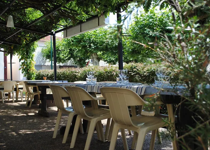 Hotel Et Restaurant Traditionnel L' Escalandes