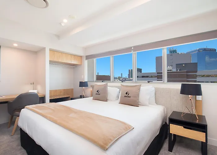 Jephson Hotel & Apartments