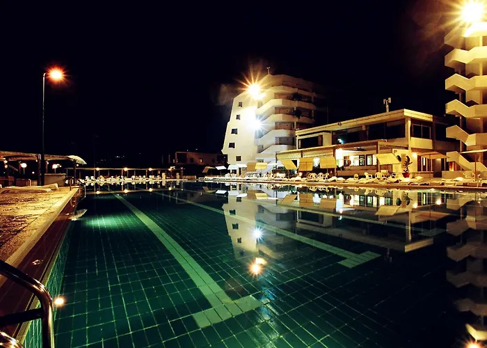 Cimer Saframarine Beach Resort