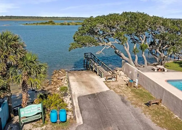 Pelican Inlet-Cozy Beach Condo!