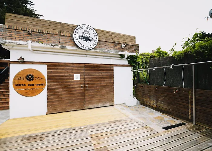 Loredo Surf House