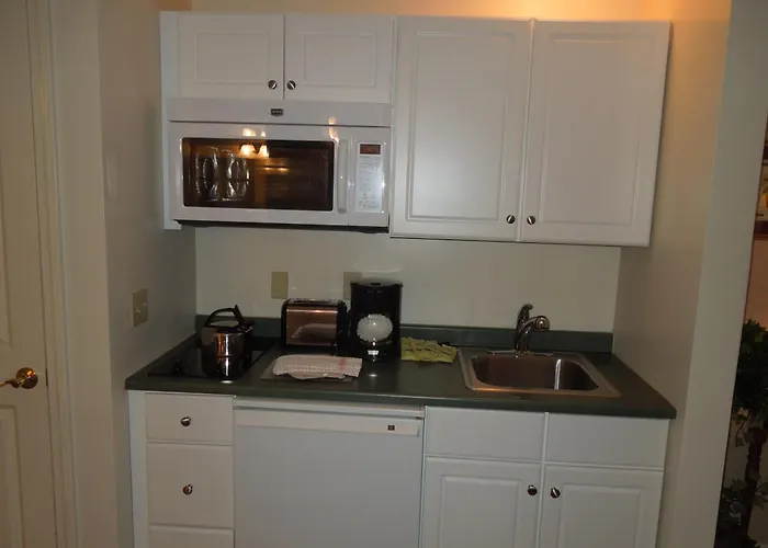 Eastern Slope Inn Resort