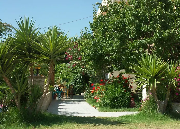 Golden Sun Apartments
