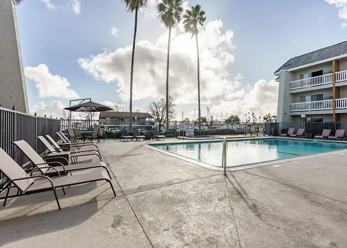 Dana Point Marina Inn