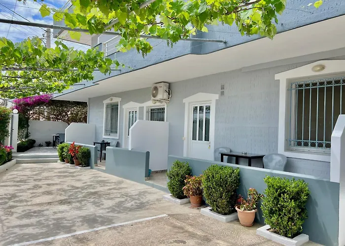 Apartments Klajdi