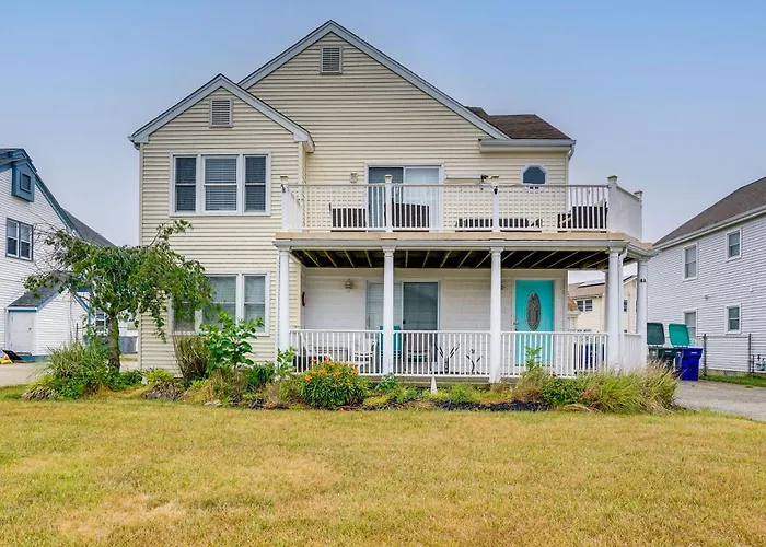 Brigantine Getaway: Walk To The Beach!