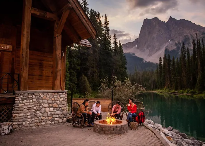 Emerald Lake Lodge