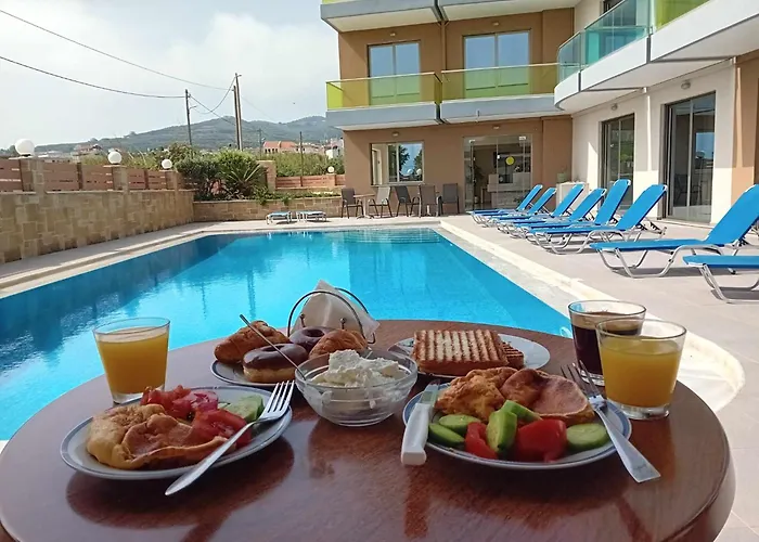 Crystal Bay Hotel