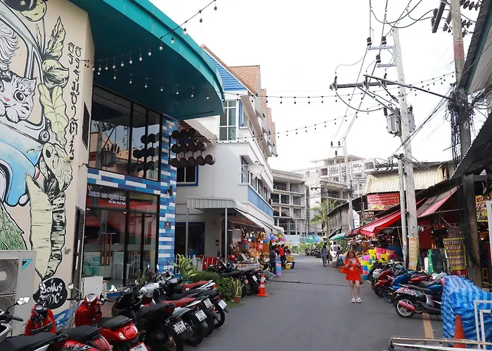 The Blue Pearl Kata Hotel