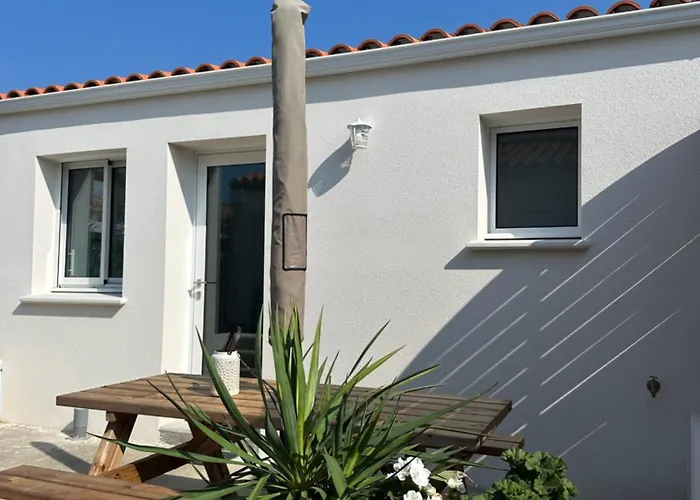 Studio Neuf à 2 pas de la plage