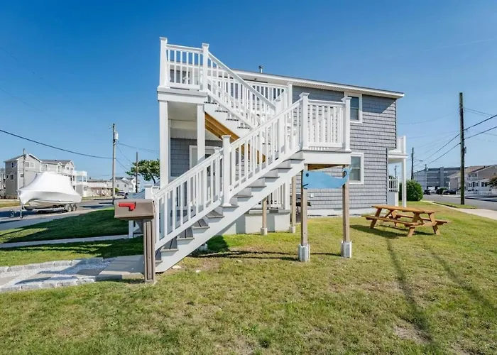 Beach Bliss 1 Block1 From Beach Upstairs Unit