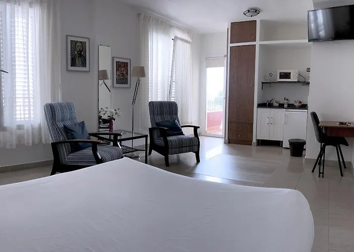Atrium Hotel