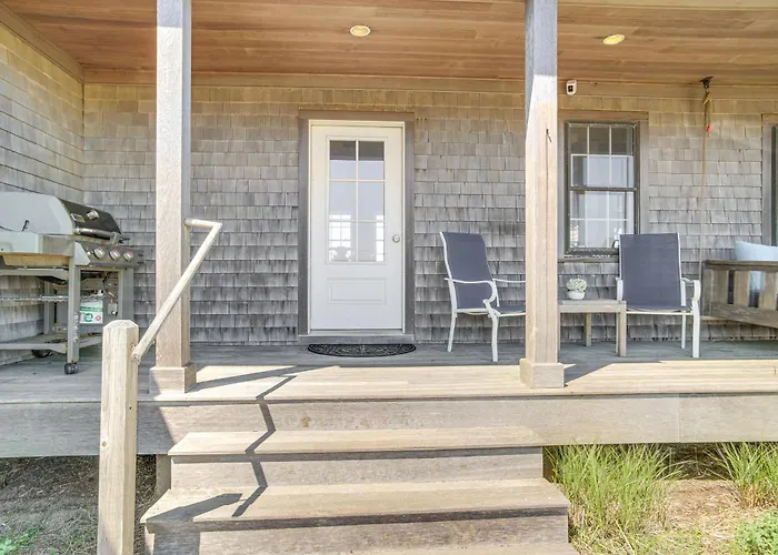 Stunning Ocean View! Beachfront Nantucket Retreat