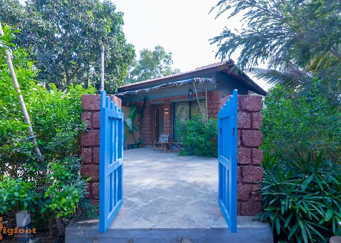 Jomo Resort