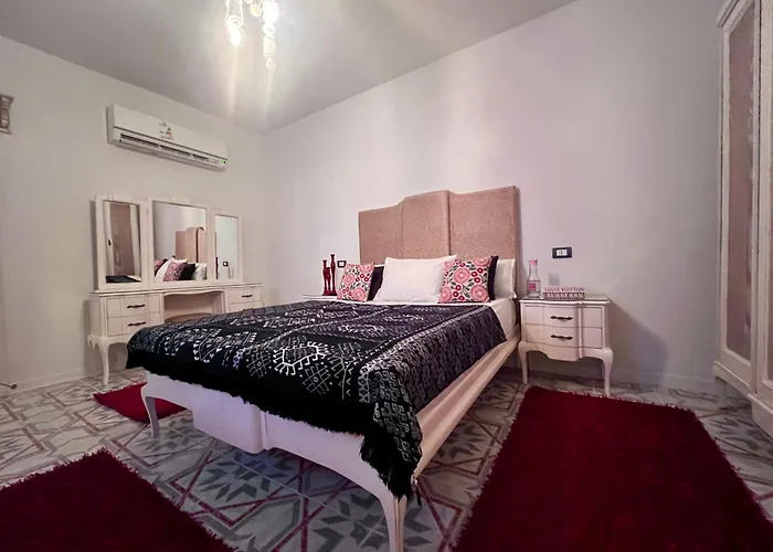 Ma Maison Gleem, Alexandria
