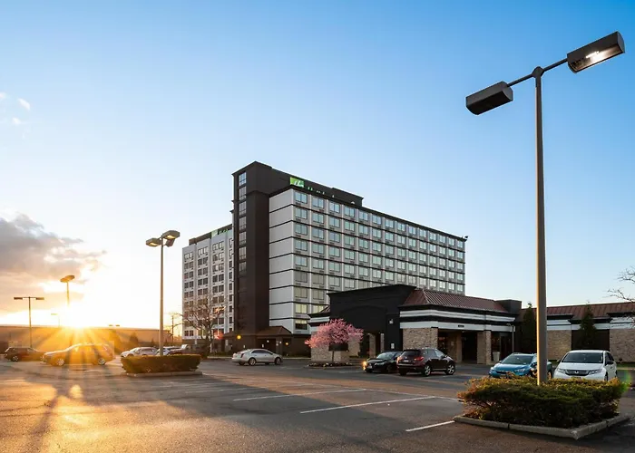 Holiday Inn Newark International Airport