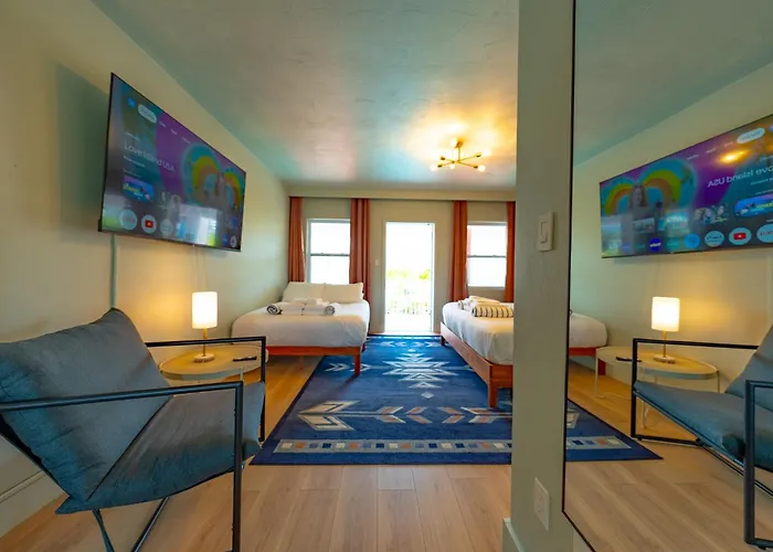 Tropical Breeze Vacation Rentals