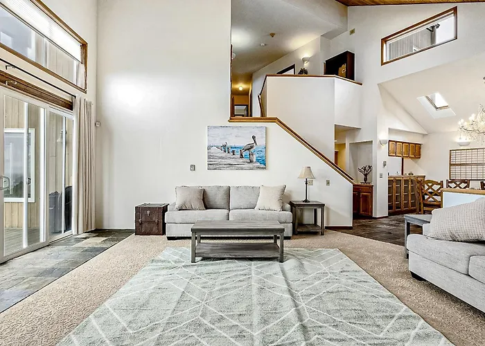 Oceanfront Oasis: Home Overlooking Pebble Beach!