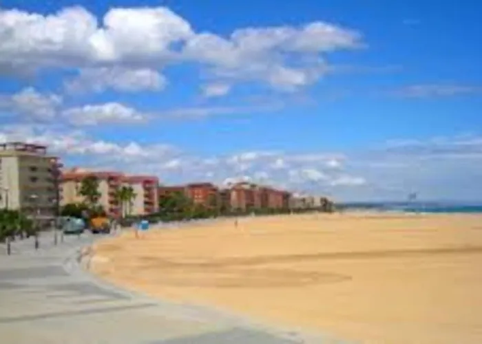 Apartamento con WIFI y piscina cerca del mar